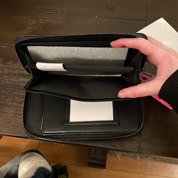 NWT Betsey Johnson Rainbow Studded Hearts Wristlet Wallet - Picture 8 of 9